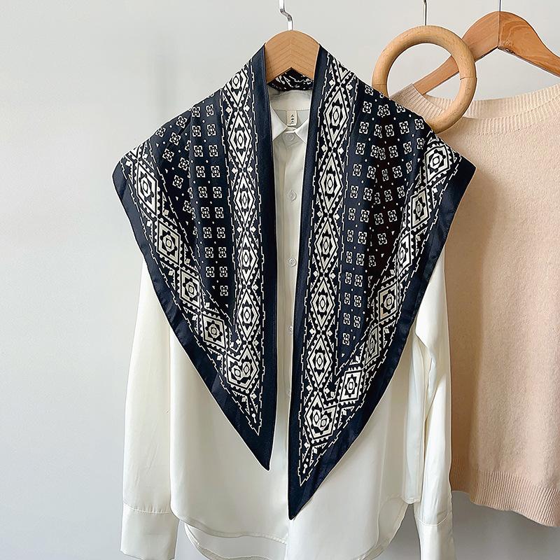 New Triangular Scarf Fart Curtain Waist Sealing Geometric Black and White Plaid Silk Scarf Women's Korean Version Retro Shawl Literary and Versatile