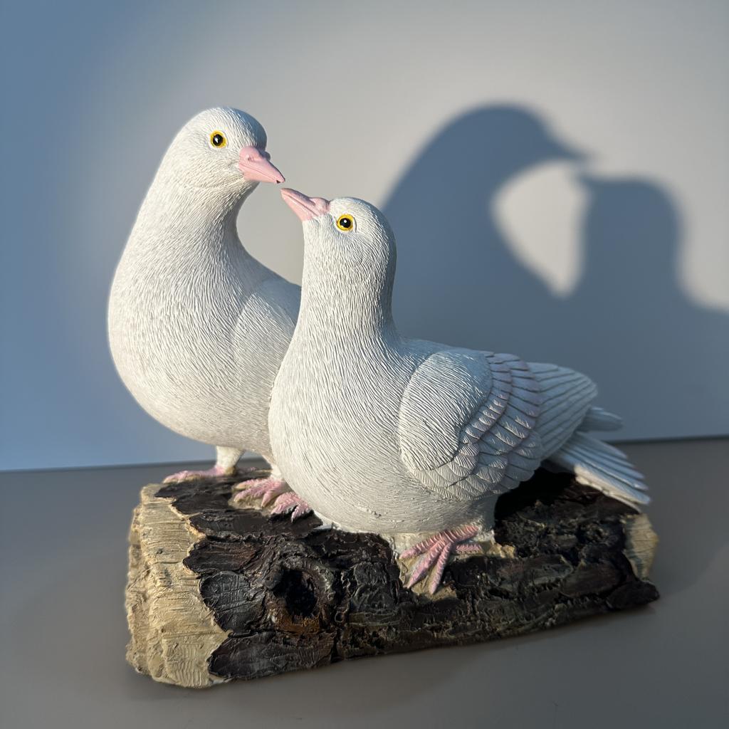Two peace doves ornaments resin dove sculpture bird crafts outdoor garden courtyard decorations