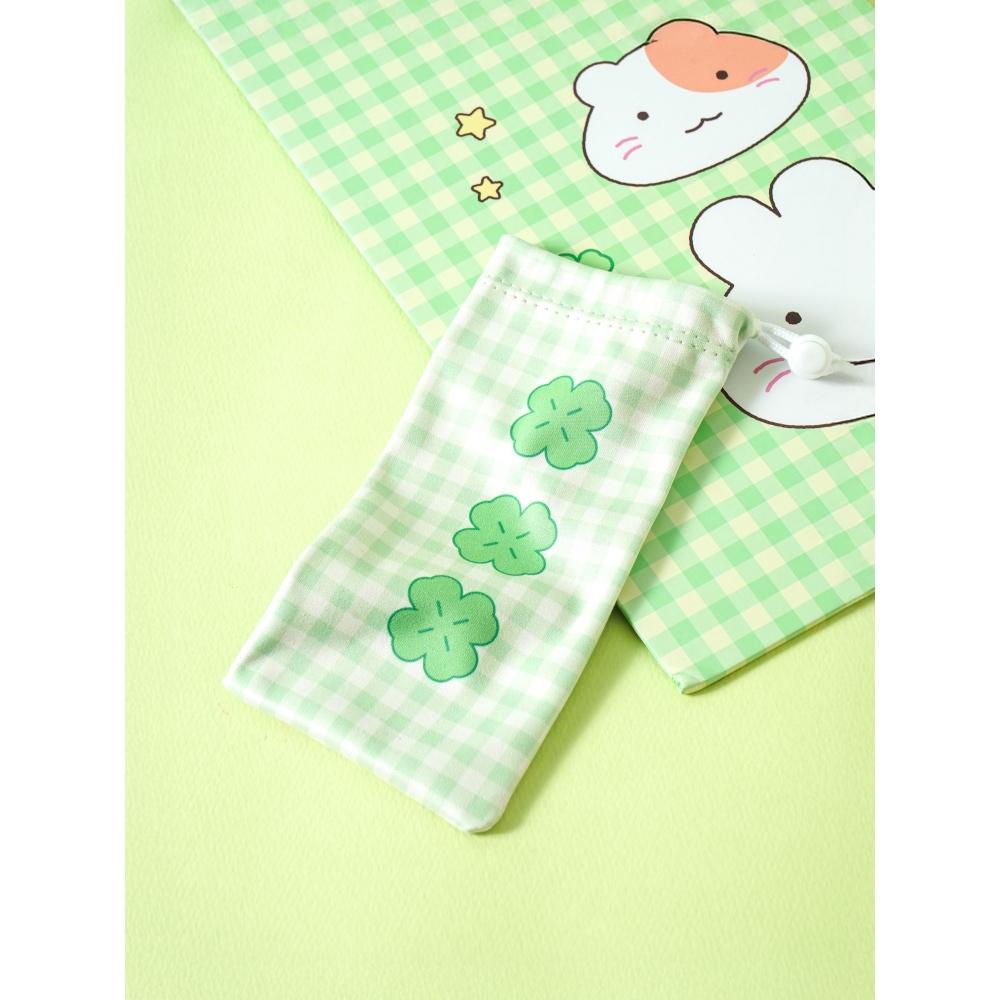 

Daiso Lucky Clover Eyeglass Cleaning Pouch