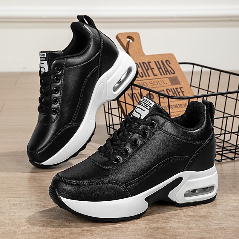 2026 Spring increase height and show feet Small thick-soled versatile casual women's shoes Leather surface soft-soled running sports shoes
