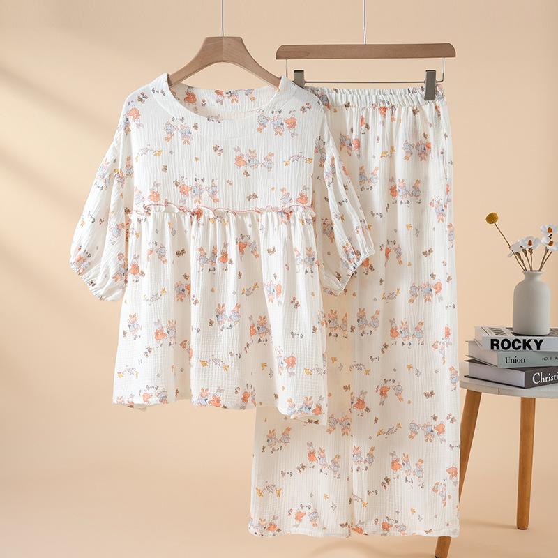 Crew neck pajamas cotton double-layer crepe five-quarter sleeves women's summer and autumn thin trousers cartoon pajamas loose and