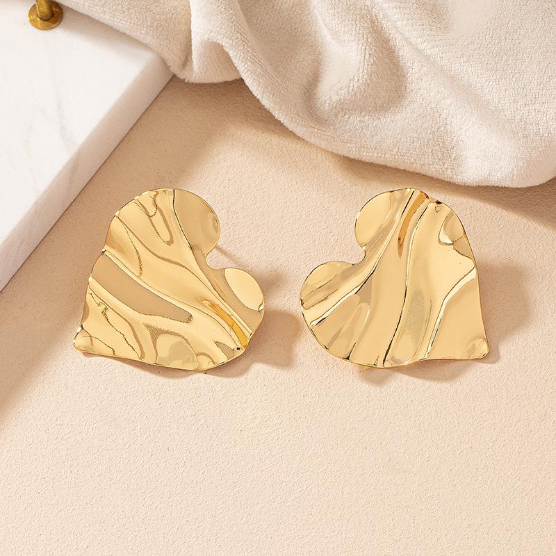 Women's Korean-Style Irregular Heart Stud Earrings - Celebrity-Inspired Street Fashion