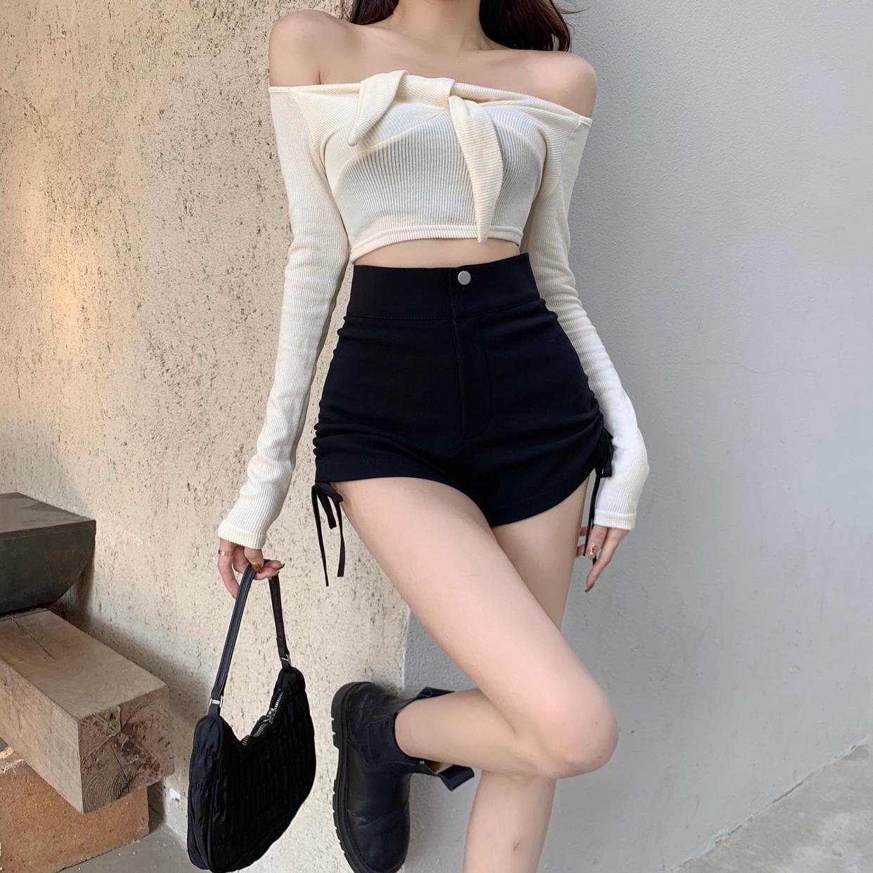 

Летние женские шорты с высокой посадкой на кулиске, черные, с широкими штанинами - Сладкий и острый стиль XS [70-80 lbs]