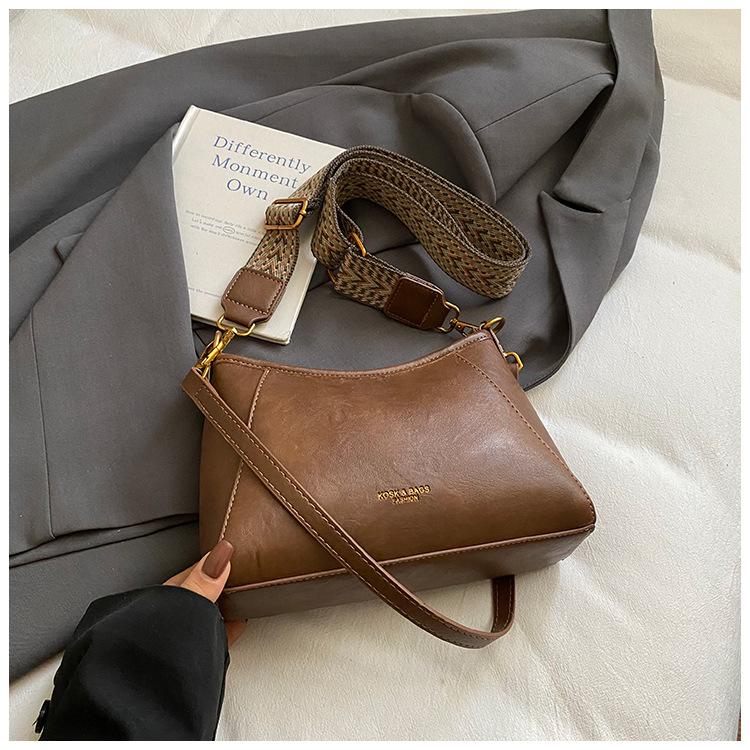 Bag Women s Autumn New Fashion Daily Shoulder Bag Retro Underarm Bag Oblique Span Bucket Bag