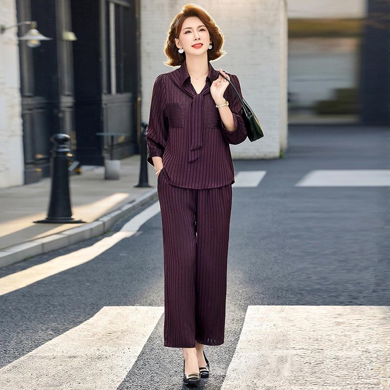 Elegant Summer Two-Piece Set: Wide-Leg Pants & Top for Middle-Aged Women