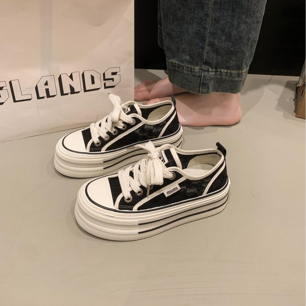 Breathable new thick little white shoes women's summer shoes 2025 super fire with baseplate thin canvas shoes season casual versatile skirt