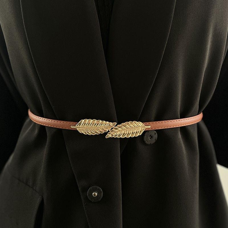Chic Adjustable Women's Belt Compatible With Dresses In Trendy Colors And Styles