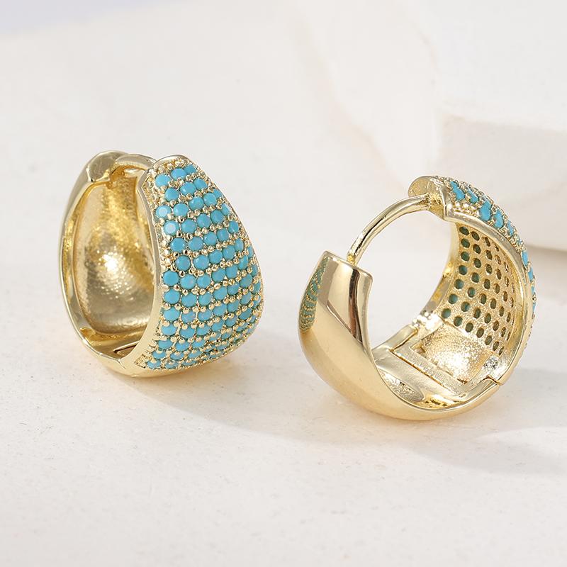 Exquisite funkelnde Wassertropfen-förmige farbige synthetische Zirkonia kleine Creolen für Damen Party Schmuck Accessoires