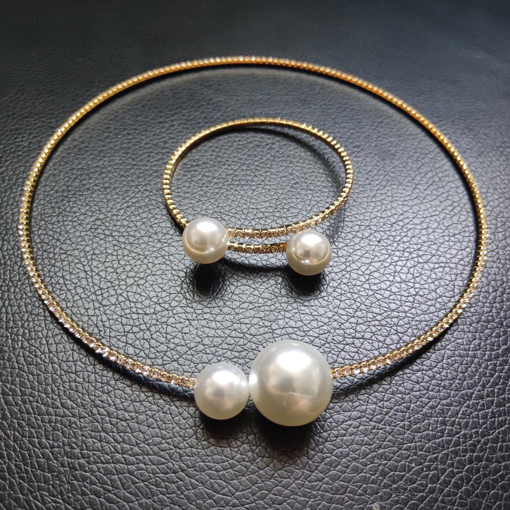 Adjustable Bridal Necklace & Bracelet Set with Imitation Pearls & Diamonds