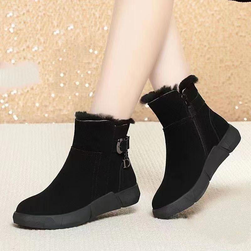 Giant Velvet Thickened Snow Boots Women's Autumn and Winter New Large Size Cotton Shoes Leather Integrated Non-slip Short Boots