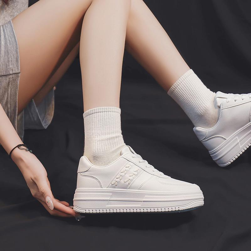 White Shoes for Women New Spring Small Look Tall Girl Student Shoes Ins Trendy All-Matching Thick-Soled Casual Sneakers