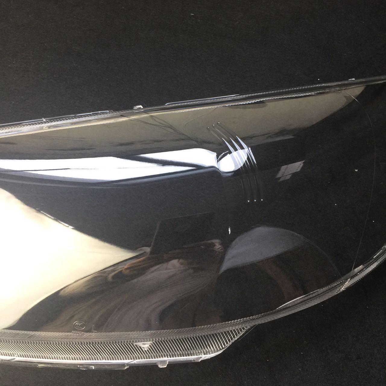 

Крышка фары JAC Heyue RS 10-12 - Прозрачный поликарбонатный корпус 4m snake glue