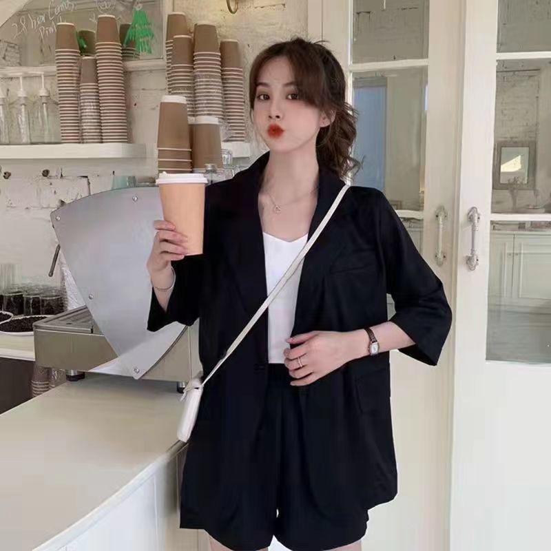 

Korean Style Women s Casual 2-Piece Set: Loose Summer Top & Shorts with Trendy Jacket. S [Recommended: 40kg-50kg]