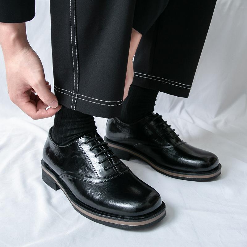 

2025 большой размер повседневная свадьба британский стиль деловое платье мужские кожаные туфли жених полированные дерби новые остроносые 38