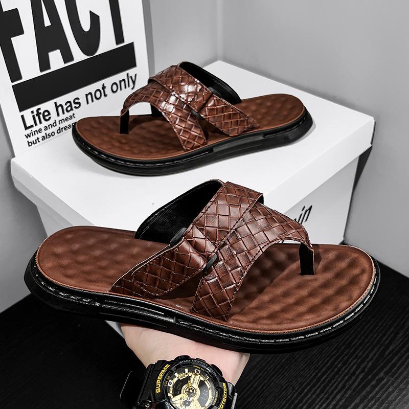 Slippers Men's Leather Surface Comfortable Soft Bottom High-end Niche Design One-word Street Shot Outside Wear Internet Celebrity Cool Slippers