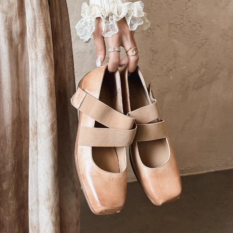 French retro 2025 super fire Mary Jane small leather shoes are beautiful with skirts, not tired, great-looking feet, flat single shoes women