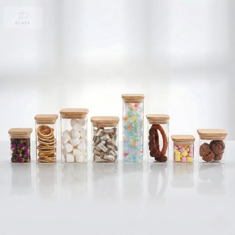 Borosilicate Glass Storage Jar with Bamboo Lid - Cylindrical Transparent Container for Tea or Food