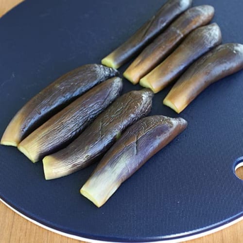 Harumi Kurihara Round Cutting Board (Small) Navy