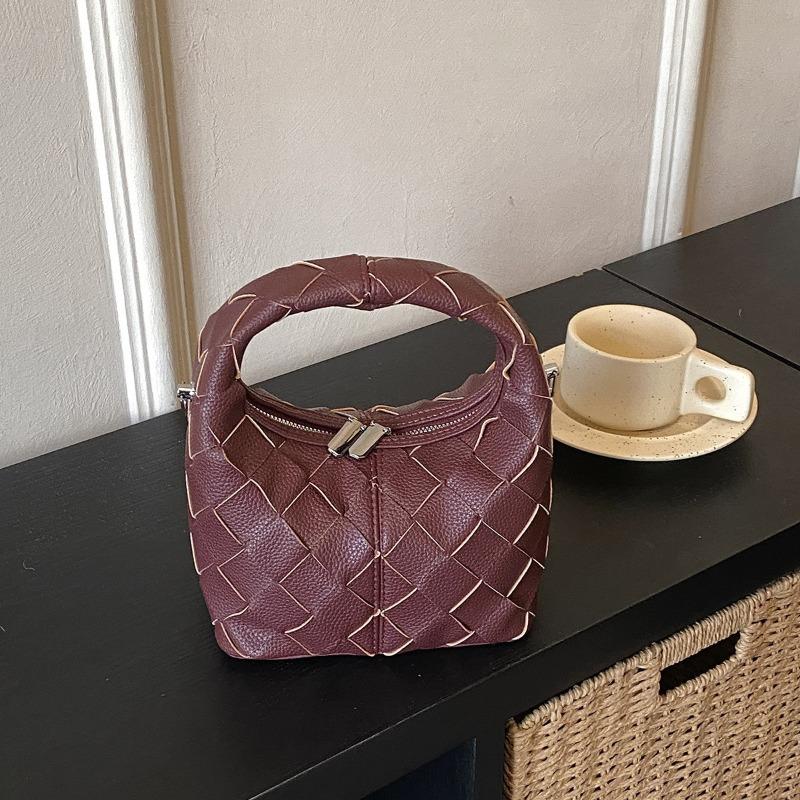 Woven handbag diagonal span bag niche highend new chain single shoulder messenger bag bag women