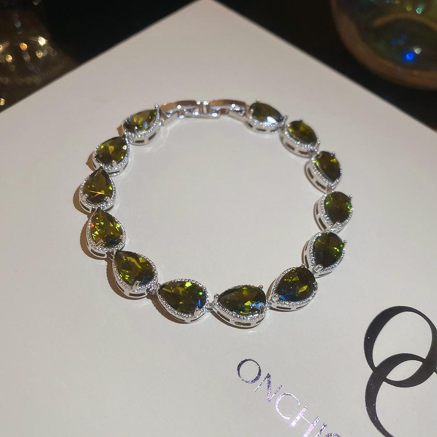 Europe and the United States Hot-selling Color Oval Love Zircon Bracelet Light Luxury Bracelet Personalized Jewelry Women