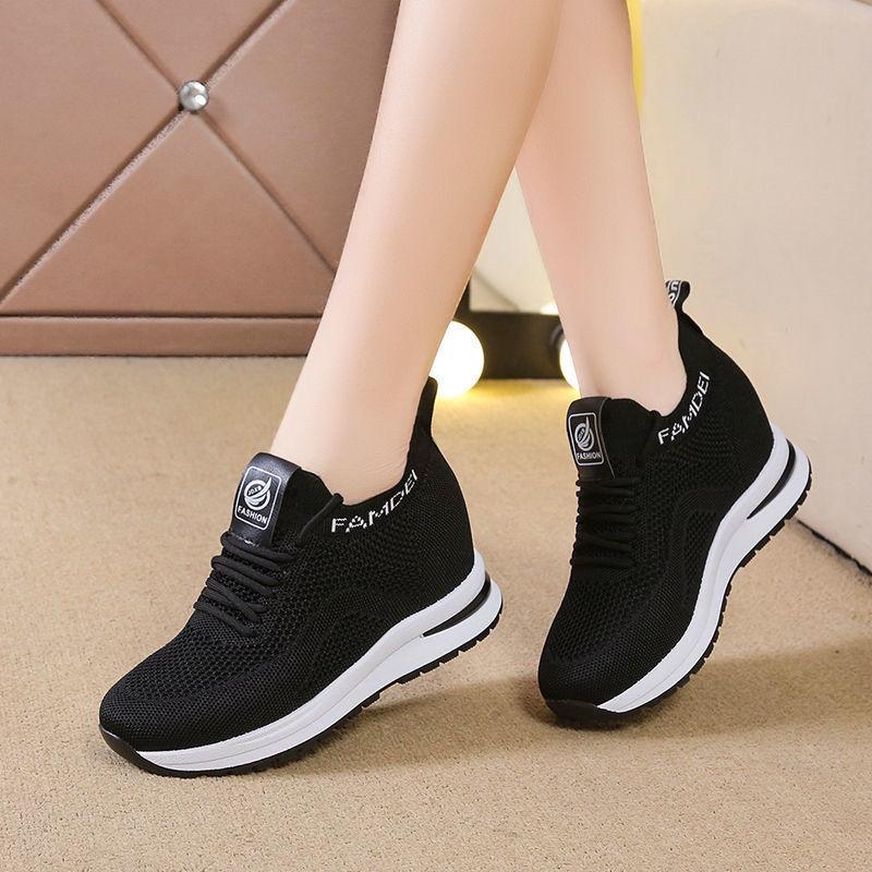 Atmungsaktive Schuhe mit dicker Sohle für Damen, hochhackige weiße und rosa Sport-Freizeitschuhe aus Netzstoff, schwarze, hochhackige, rutschfeste Freizeitschuhe