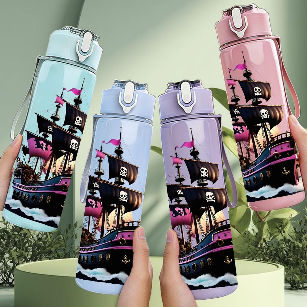 1PC Ancient Sailing Ship Pattern 750ml Color Plastic Sports Water Bottle Leakproof Flip Straw Lid Suitable for Sports Office Home Use
