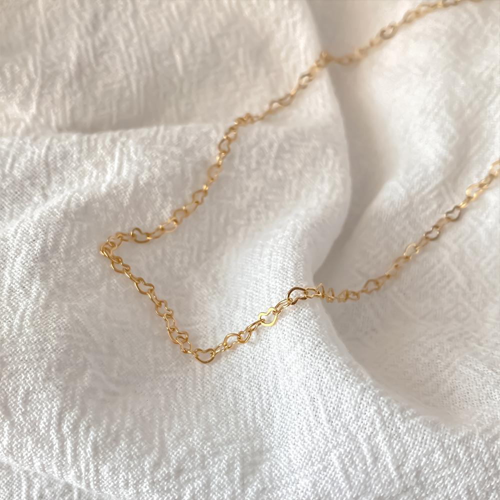 EManco 14k Gold PVD Plated Hypoallergenic Stainless Steel Heart Link Chain Necklace Jewelry Women