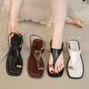 Women Flat Sandals Thick Soled Outside Light Beach Shoes for Women Comfortable Fashi Metal Decorati Sandals Women