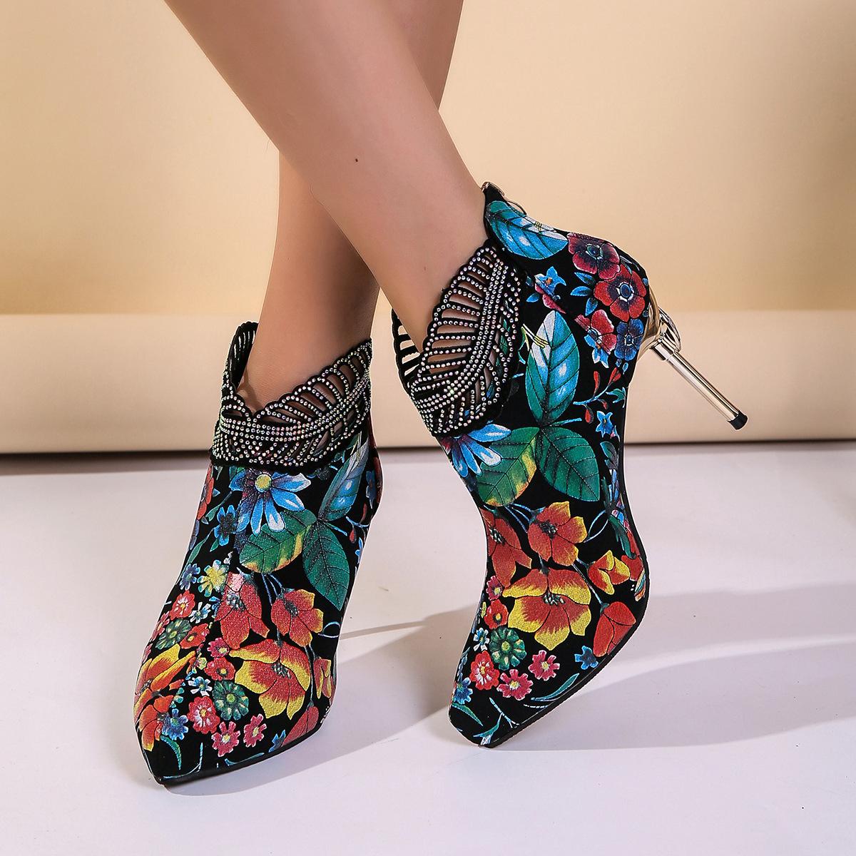 

Нові жіночі туфлі великого розміру, шкіряні жіночі туфлі на високих підборах, короткі жіночі туфлі на високих підборах із загостреним кольором 43 синій