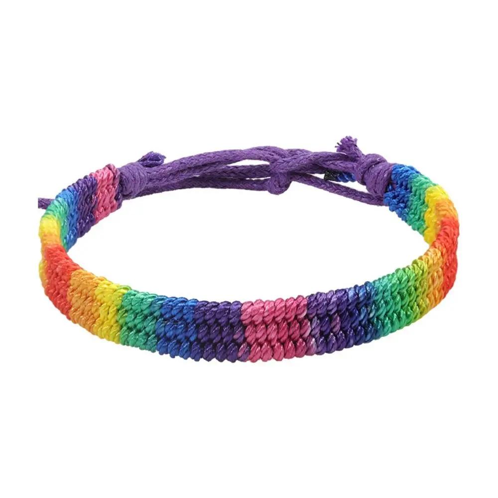 Klassisches Regenbogen geflochtenes Schnurarmband Verstellbarer Schmuck Buntes handgefertigtes Armband Boho Stil Mode