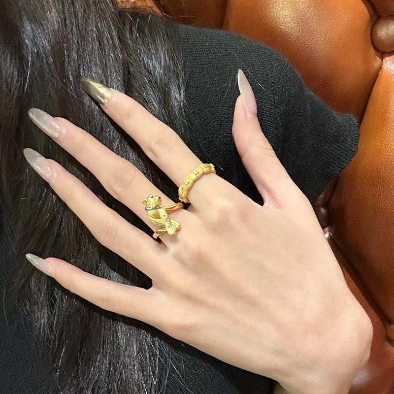 Medieval Golden Leopard Ring With Diamond Drawing Process Three-Dimensional Leopard Light Luxury High-End Sense Retro Index Finger Ring