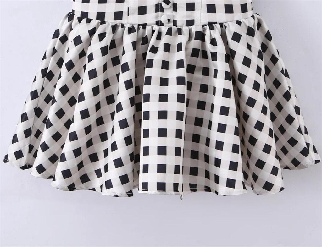 Sweet & Spicy Plaid A-line U-neck Sleeveless Dress with Waist-cinching Single-breasted Detail