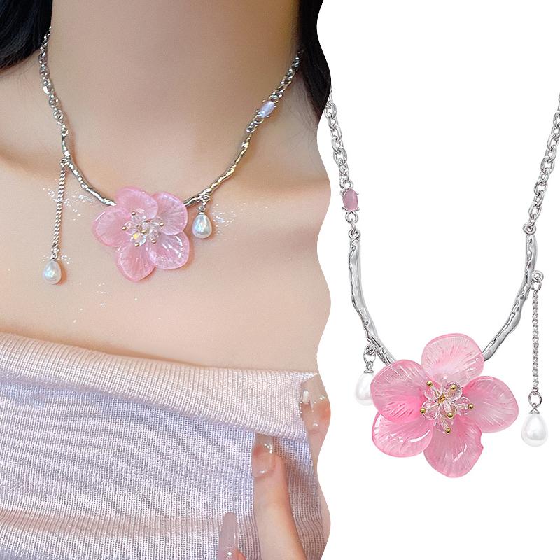 Romantic Niche Pink Sweet Flower Collarbone Chain Versatile Temperament Necklace Women Pearl Fringe Collarbone Chain