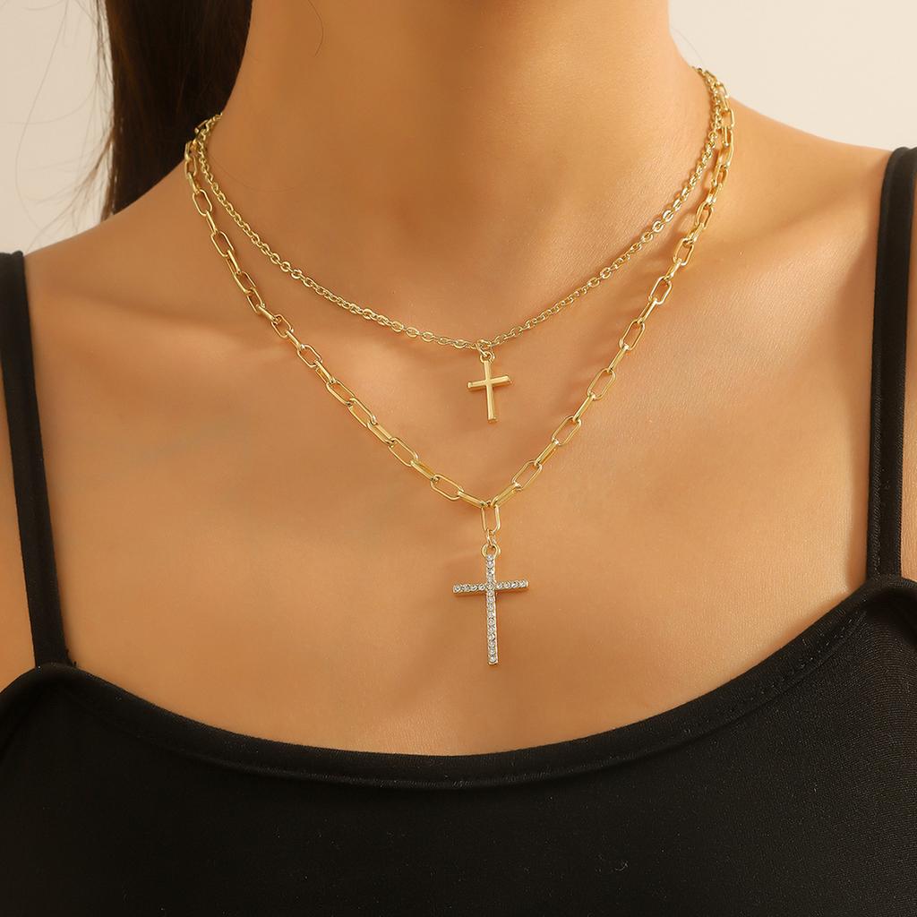Naszyjnik dla Kobiet Łańcuszek na obojczyk Naszyjnik z Krzyżykiem Design Sens Minimalistyczny Wielowarstwowy Naszyjnik z Krzyżykiem Piękny Elegancki Naszyjnik dla Niej