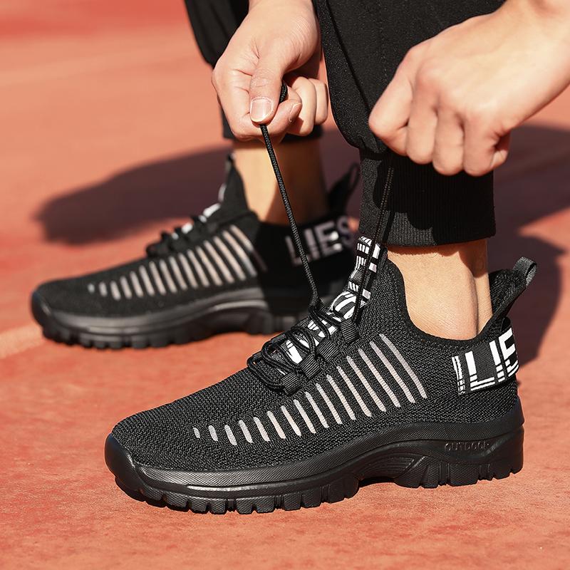 Promotional Summer Men's Shoes Lightweight Durable Mesh Upper Design Breathable Non Slip Sole Outdoor Track Field Running Shoes