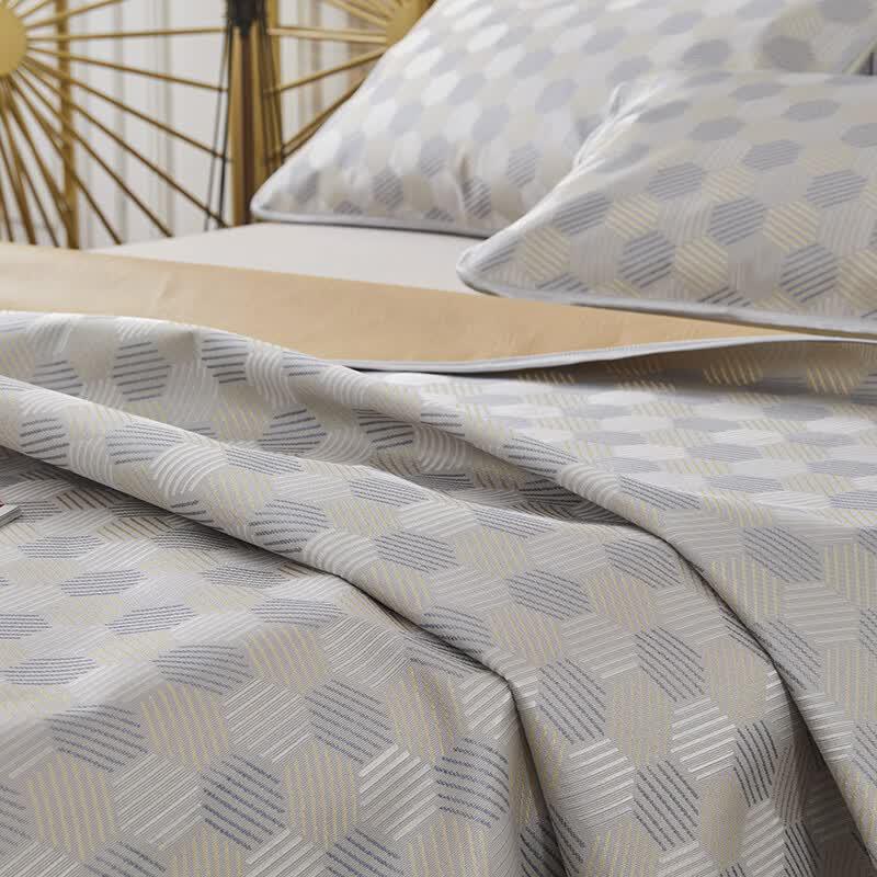 Louis Kellog Pameti Jacquard Ice Silk Mat Set