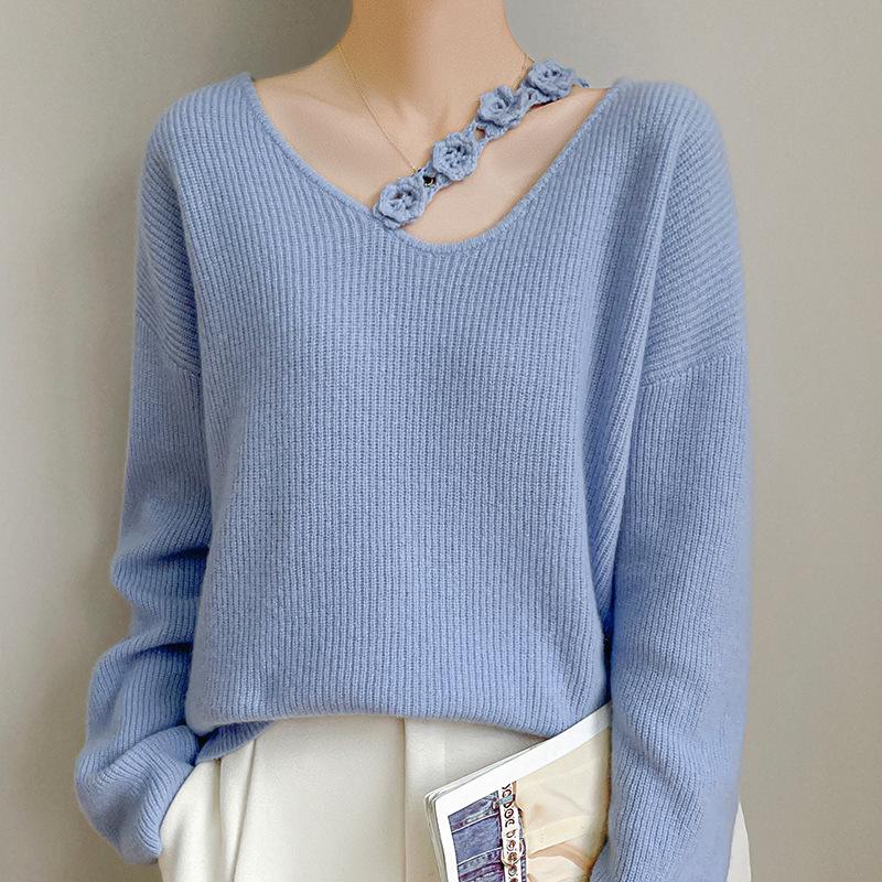 2025 Autumn/Winter Women's V-Neck 100% Wool Sweater: Loose, Stylish Lace Knitwear Base Layer