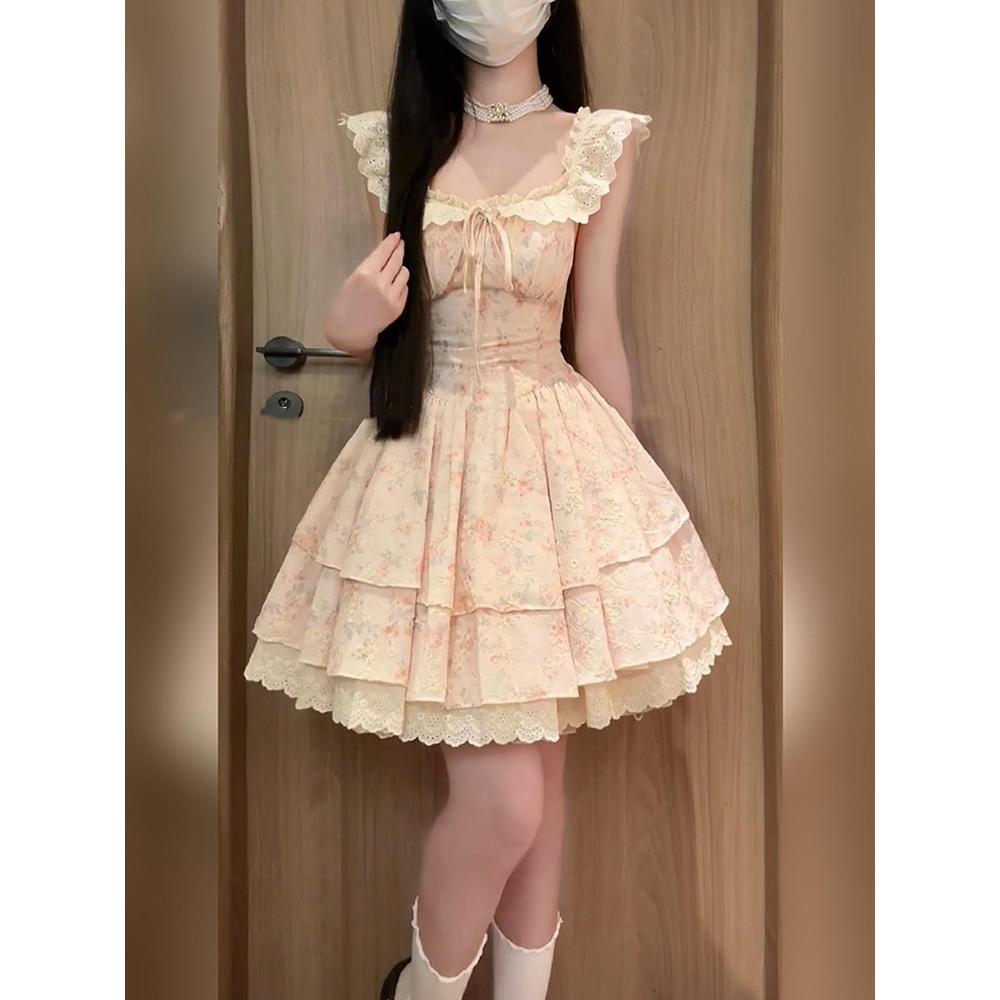 Summer new lace splicing floral dress small flying sleeves princess puffy short skirt casual women close waist and look thin