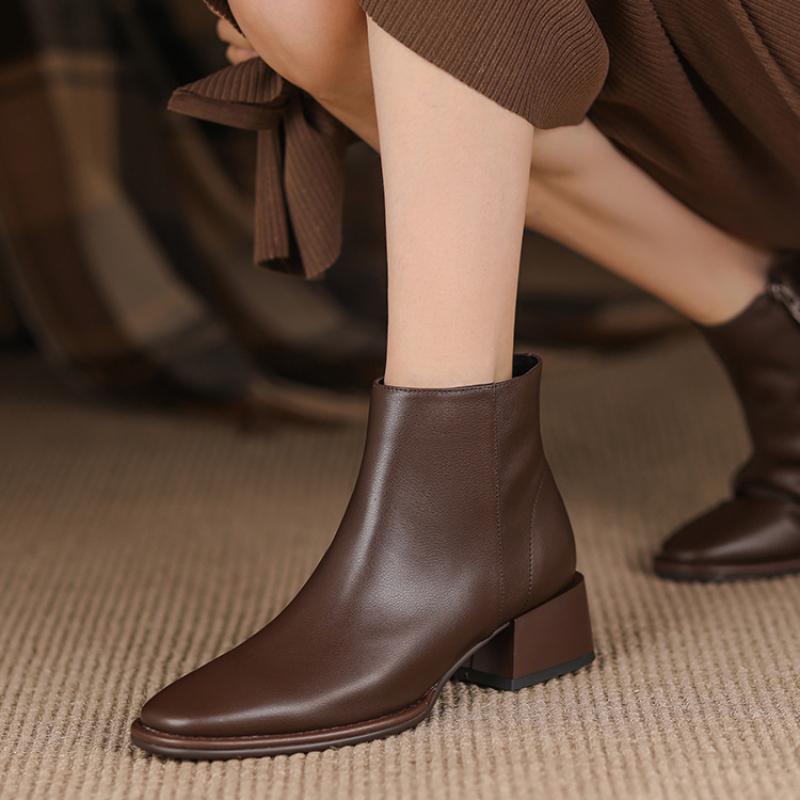 Fashion European and American Short Boots 2024 Autumn Winter New Style Simple Mid Heel Solid Color Comfortable Women's Shoes Platform