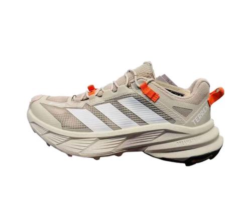 

Nike FREEHIKER SL GORE-TEX Running shoes Unisex HQ4883 Size EU 42 бежевий