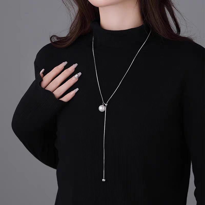 Pearl Necklace Women's Niche Light Luxury Design High-end Fashion Temperament Collarbone Chain Neck Chain Sweater Chain Bead Chain