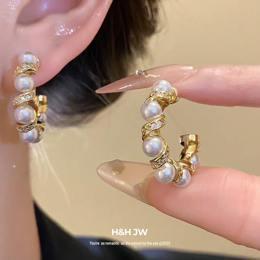 K real gold electroplated silver needle zircon pearl C-shaped earrings European and American retro temperament earrings light luxury high-end earrings