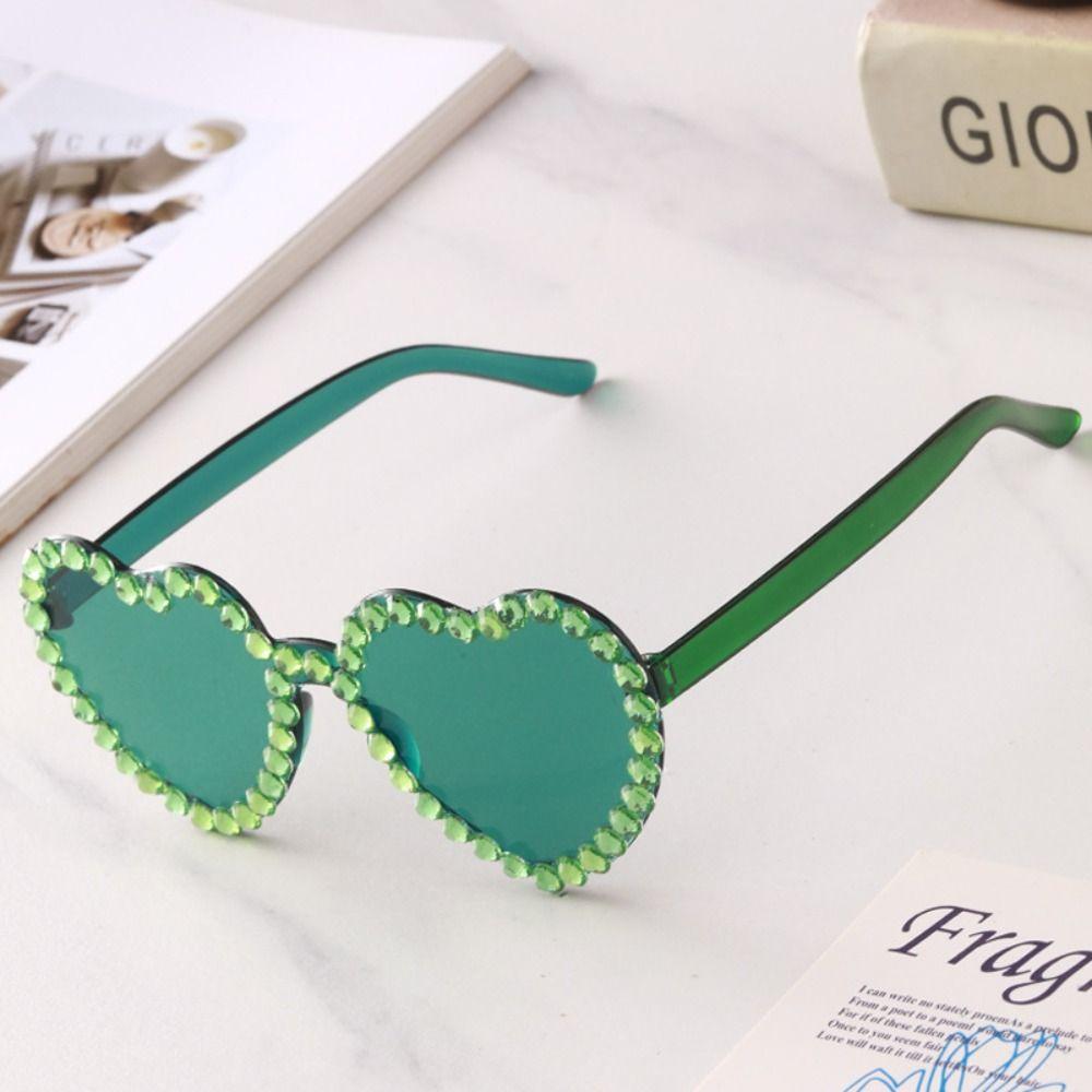 Heart-shaped Frame Fashion Rhinestone Sunglasses Outdoor Travel Party Sunglasses Sun-Protective Black Shades Glasses