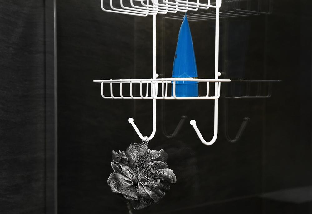 AWD INTERIOR 1479 shower shelf, white, hung, painted steel