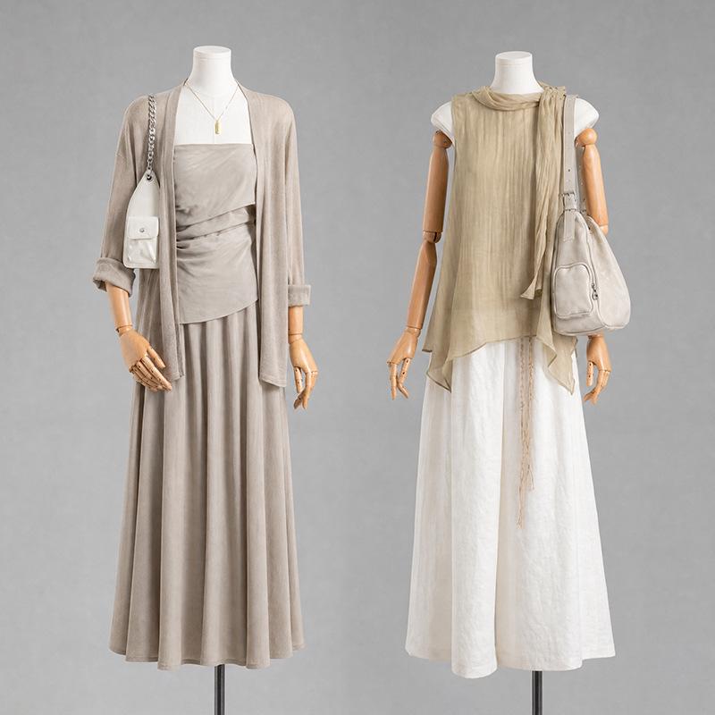Adjustable Height Mannequin Stand with Arms for Women's Clothing Display