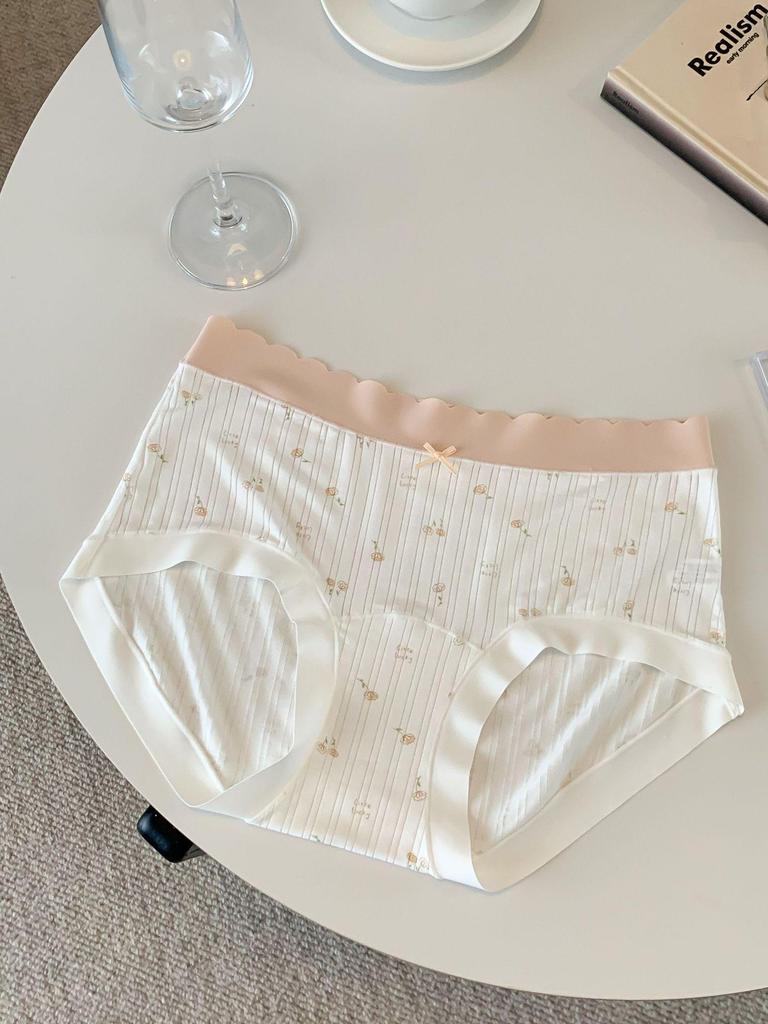 A091 Women's Colorful Candy Garden Mid-Waist Silk Briefs - Antibacterial, Breathable, Skin-Friendly.