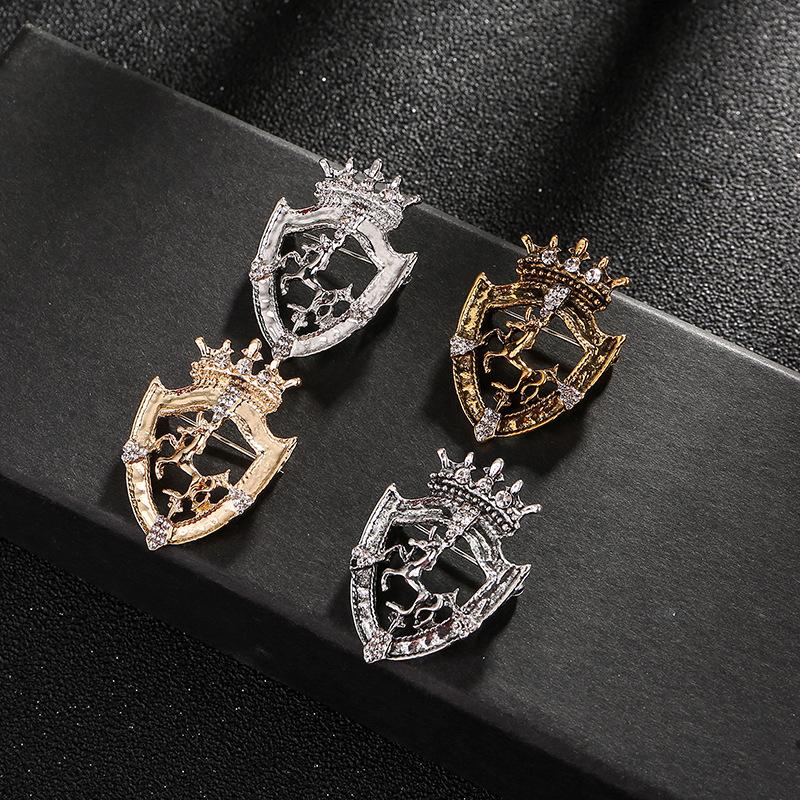 Rhinestone Horse Vintage Brooch Crown Badge Pin Jewelry Accessories