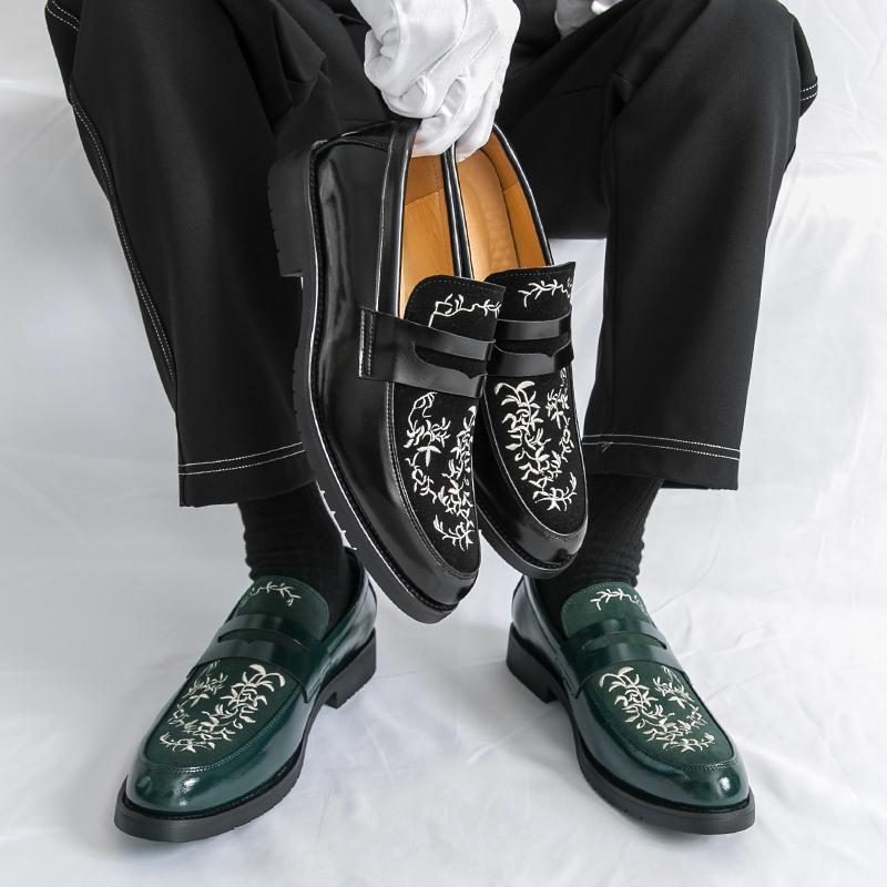 Fashion Slip on Men's loafers Luxury designer fashion style Party and Office Leisure Business Plus Size Hot selling shoes Quality