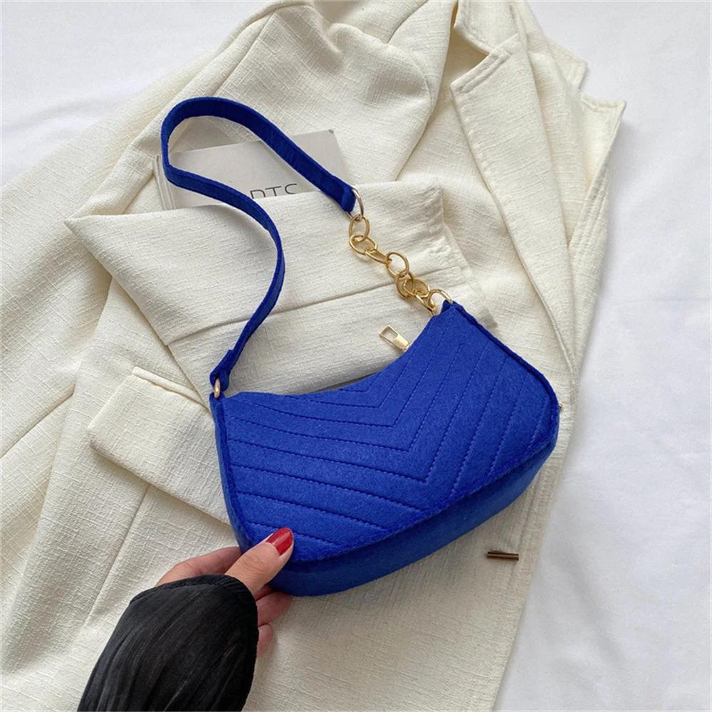 Women Retro Underarm Bag Felt Solid Color Shoulder Bag Casual Purse Dumpling Bag Simple Fashi Crossbody Bag