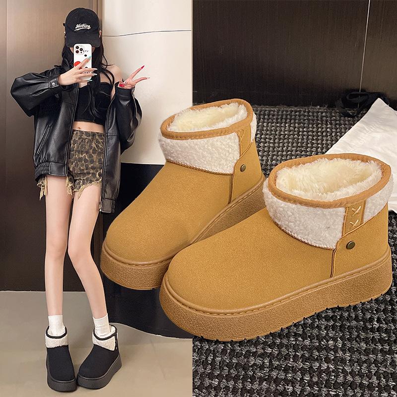 Women in Plus-size Platform Snow Boots 2025 Winter Short-cut Snow Cotton Fleece and Thickened Cotton Shoes for Women Wearing Cotton Shoes